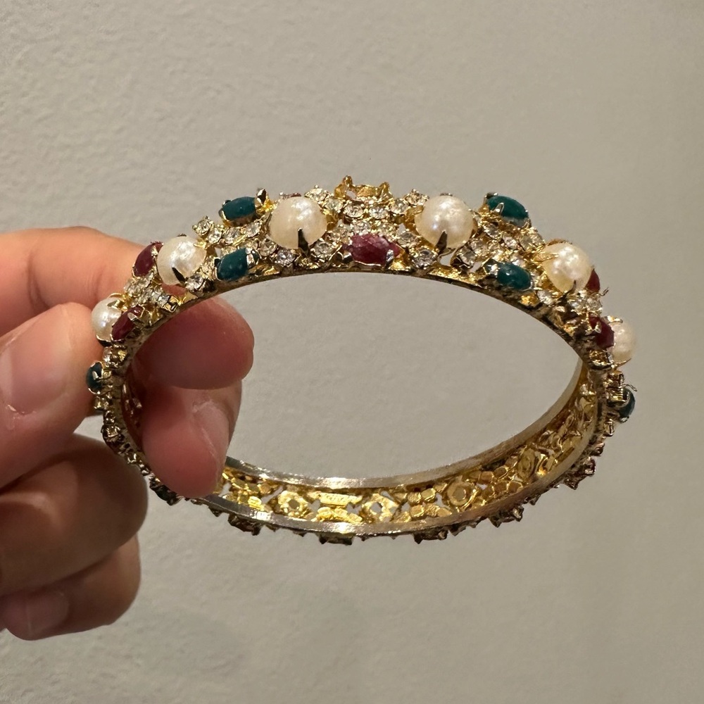 Elegant Gold and Multicolor Gemstone Bangle - Picture 3 of 5